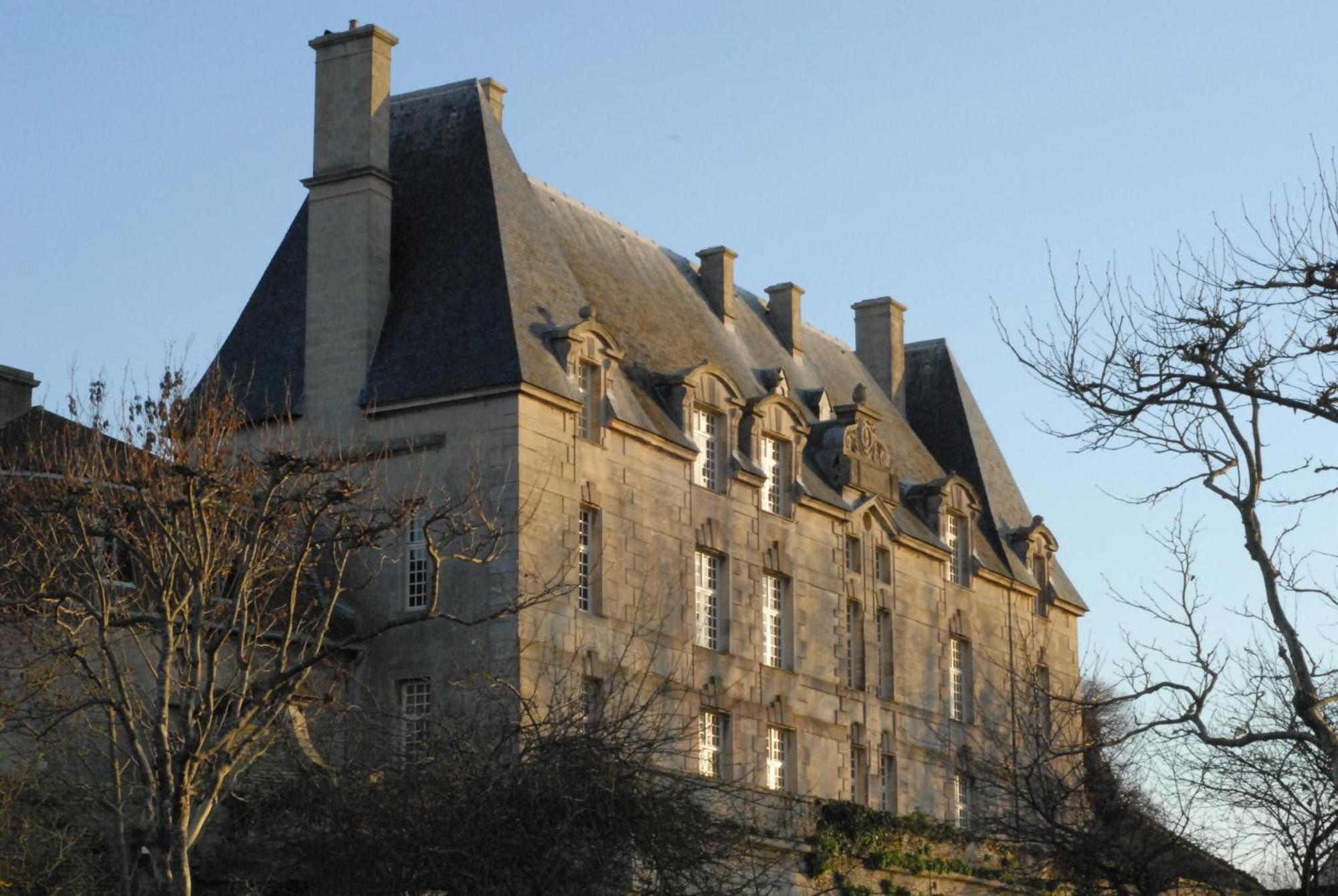 Chateau De Courseulles Екстериор снимка