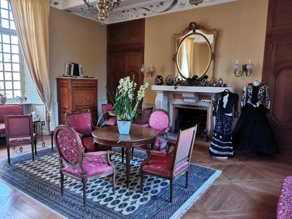 Chateau De Courseulles Екстериор снимка